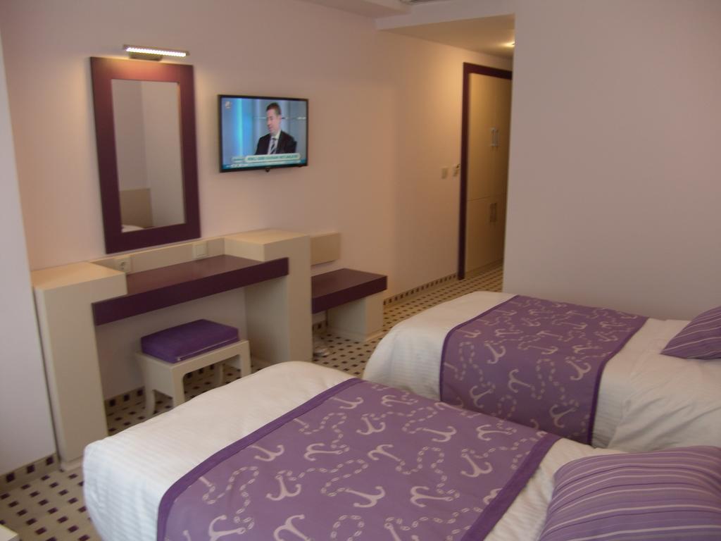 Izan Hotel Izmir Zimmer foto