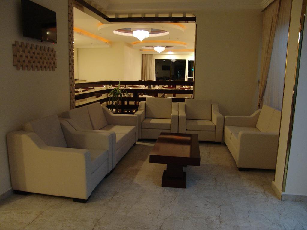 Izan Hotel Izmir Exterior foto