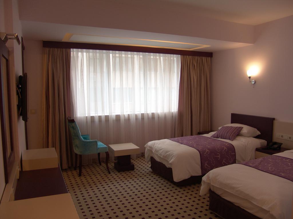 Izan Hotel Izmir Zimmer foto